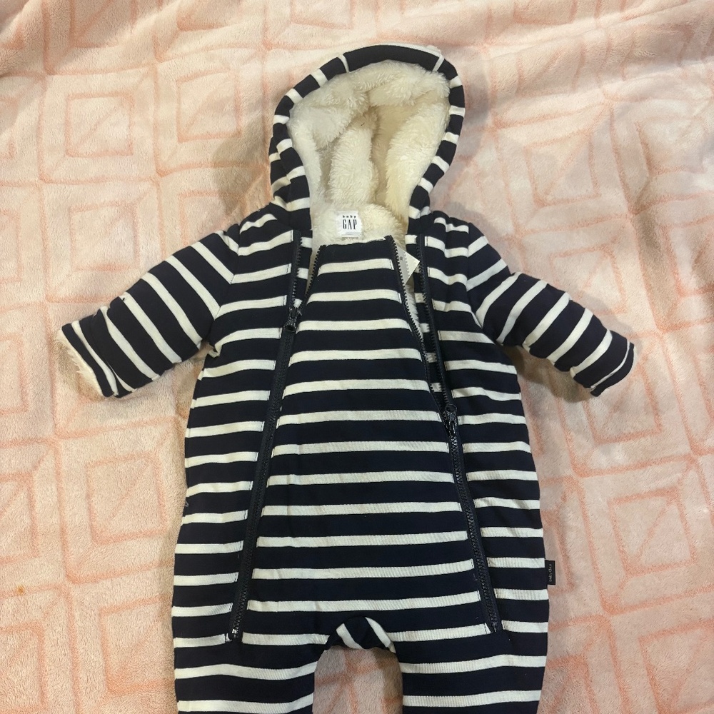Gap baby stripe lined one piece Sherpa hoodie
